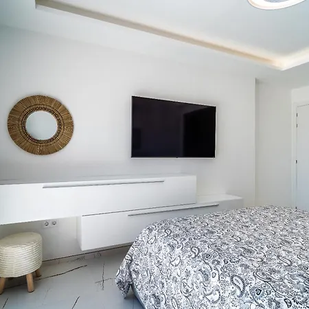 Terrace Paradise Court & Sea View شقة *